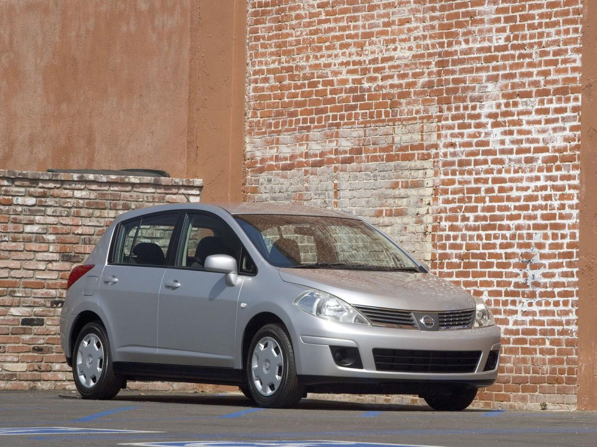 Nissan Versa technical specifications and fuel economy